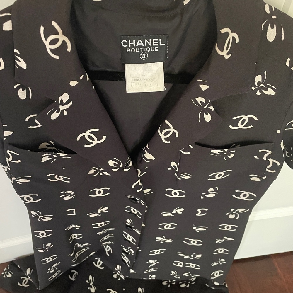 Vintage 1997 Chanel Butterfly Logo Dress size 44! Used but well taken care of.